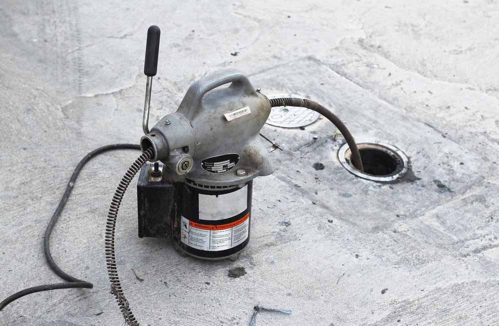 drain snaking equipment