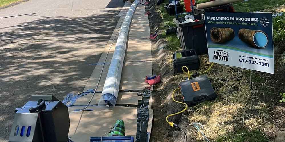 Trenchless Pipe Lining Service